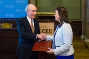 CEU President and Rector John Shattuck presents Dr. Eleanor Denny (Trinity College, Dublin) with the inaugural European Award for Excellence in Teaching in the Social Sciences and Humanities. Photo credit: CEU/Daniel Vegel